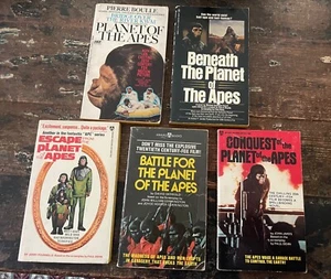 5 VINTAGE NOVELS: Planet of the Apes, Escape, Beneath, Battle & Conquest... - Bild 1 von 10