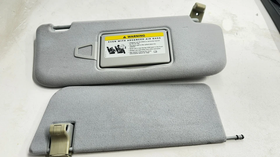 2005-2008 Hyundai Sonata Right Side Gray Cloth Sun Visor OEM 85202-0A750QS - Image 1 of 4