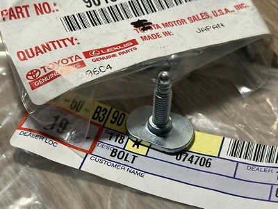 1998-2005 Lexus GS300 GS400 GS430 OEM задний бампер направляющая резьба шпильки поддержка - Изображение 1 из 2