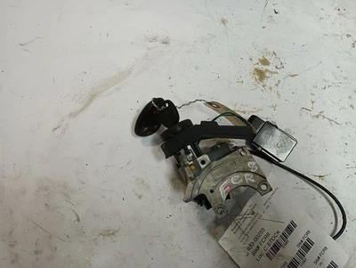 Ignition Switch w/Key from 2013 Chevrolet Silverado 1500 12358032 - Image 1 of 4