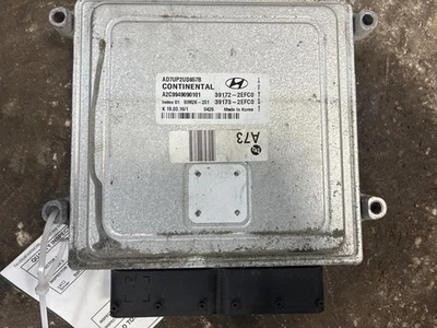 Módulo de control del motor usado (ECM) se adapta a: Hyundai Elantra 2017 control electrónico M Foto 1 de 4