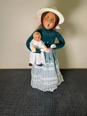 Byers Choice Caroler Woman Mother Long Brown Hair with Toddler Baby, NEW - Image 1 of 4