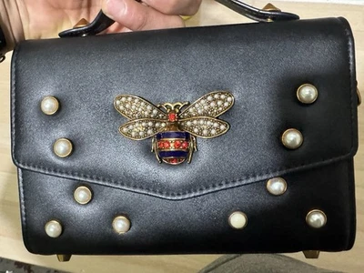 Gucci Bee Crossbody - Image 1 of 4