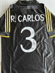 Autographed/Signed Roberto Carlos Real Madrid Large Soccer Jersey (Beckett COA) - Picture 1 of 10