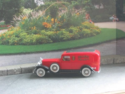 Cadillac V 16 Pompiers Solido 1/43 - Photo 1/4