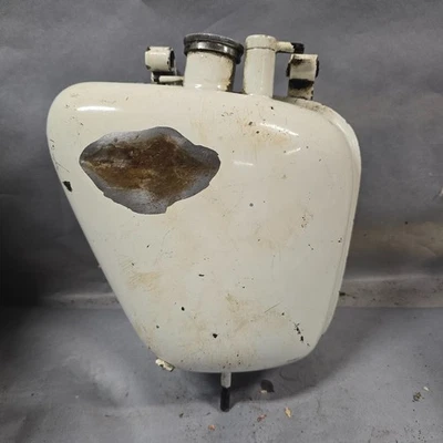 TANQUE DE ACEITE CON TAPA TRIUMPH T120R T120 R TIGER Bonneville 650cc TR6 Foto 1 de 4