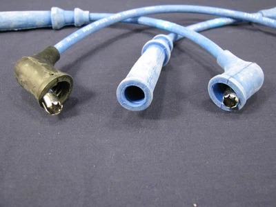 Cables de encendido de bujía Blue Coil NGK 8138 RC-TE93 para Toyota Tercel 1980-1982 Foto 1 de 2
