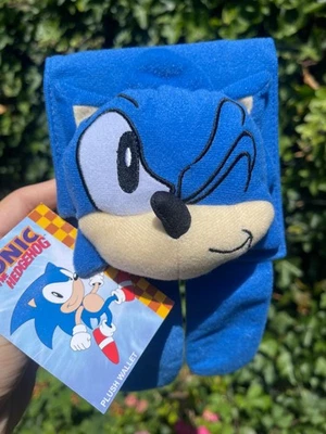 SEGA Sonic The Hedgehog Plush Wallet / Figure Game - Image 1 of 4