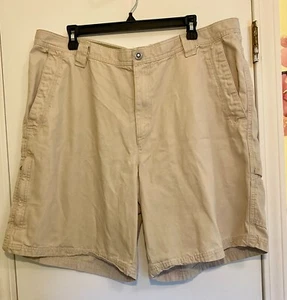 Columbia Men's Omni-Shield 40Wx9L Cargo Shorts Light Tan w/ Zip Pocket Hiking - Picture 1 of 8