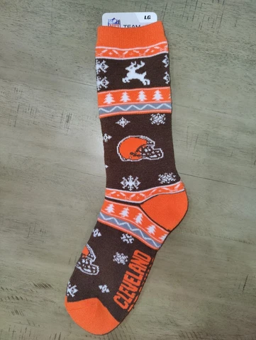 Cleveland Browns Mens Holiday Pattern NFL Team Crew Socks Medium Cover