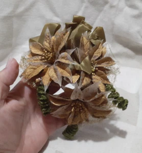 Vintage Large Gold and Green Poinsettia Christmas Corsage - Picture 1 of 3