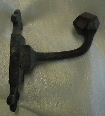 Ancienne petite patère en bronze patine brune XIXème . - Photo 1/4