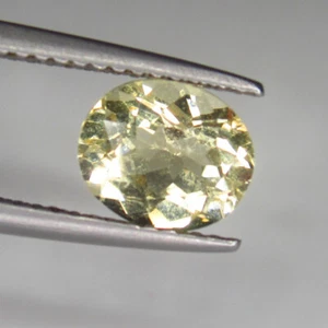 1.44 Ct Natural Top Quality Luster Yellow Beryl Flawless Oval Cut-A831 - Picture 1 of 2