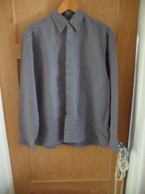 MENS MEDIUM GREY LONG SLEEVE HIDDEN FRONT BUTTONS TEXTURED SHIRT 15 NECK - Image 1 of 4