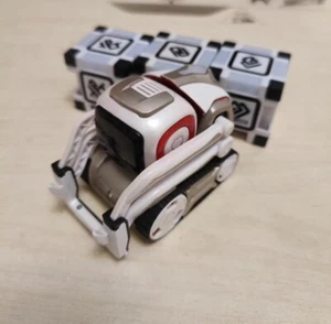 Anki Cozmo Smart AI Interactive Robot White With 3 Cubes and Charger (Preowned) - Picture 1 of 1