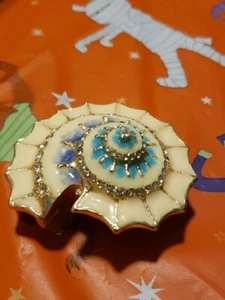 Vintage Meeresschnecke Pillenhalter Schmuck Strass selten - Bild 1 von 6