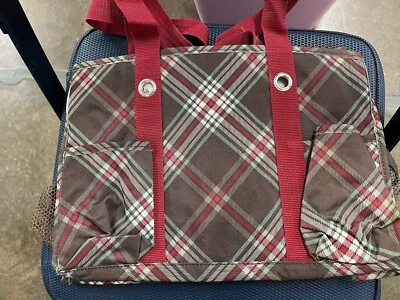 Bolso de Mano Utilitario Thirty-One (31) en Rojo y Marrón Cuadros Tamaño Mediano Organizador  Foto 1 de 4