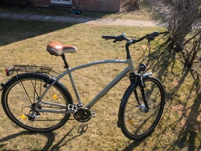 Ich verkaufe Fahrrad 28 Zoll - Bild 1 von 4