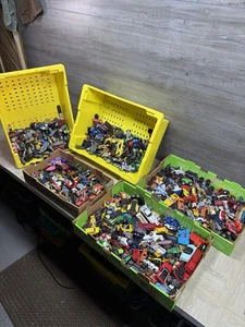 500+ unsortierte Spielzeugautos Kunststoff + Metall, Maisto, Ertl, Generic unsortiert  - Bild 1 von 24