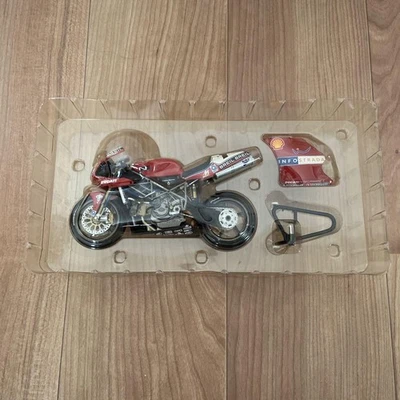 MINICHAMPS Ducati 998 R Superbike Troy Bayliss Scale 1:12 2002 Unused - Image 1 of 4