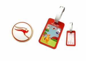 SET OF 2 QANTAS AUSTRALIA RETRO ROUND LOGO PIN & JOEY CLUB LUGGAGE BAG TAG - Picture 1 of 1