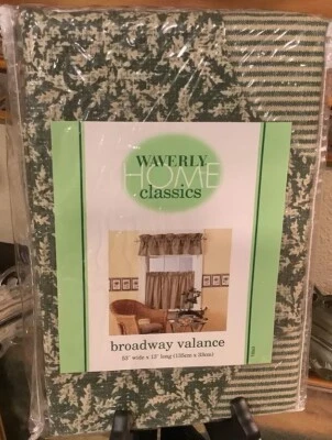 (1) Waverly ~ FERNWOOD ~ зеленый и бежевый ~ папоротники/полосы ~ 53 x 13 ~ Broadway Valance ~ новый/новый в упаковке ~ - Изображение 1 из 4