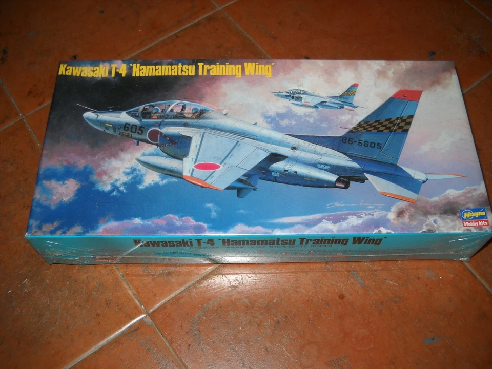 1/72 HASEGAWA KAWASAKI T-4 - Immagine 1 di 1