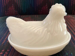 Vintage White Milk Glass Hen On Nest Trinket Dish 4-3/8" long - Picture 1 of 11