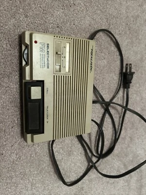 Intercomunicador inalámbrico de 3 canales Realistic 43-218B SelectaCom FM Foto 1 de 3