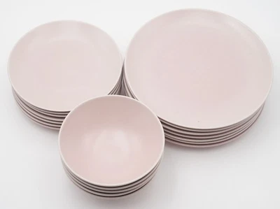 IKEA FÄRGKLAR 10866 Matte Light Pink Dinner/Salad Plate, Soup/Cereal Bowl *PICK* - Image 1 of 3