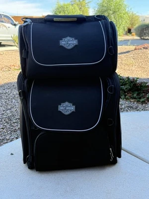 Bolsa de equipaje de turismo Harley-Davidson Bar & Shield con cremallera y bolsa de día Foto 1 de 4