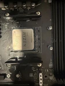 AMD Ryzen 9 5900X 12 core 24 Thread Unlocked Desktop Processor - Bild 1 von 2