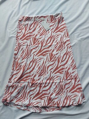 Rails. Animal Print Skirt. Size Large. Brand New. Rust . Anya Skirt. Zebra Print - Image 1 of 4