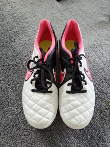 Las mejores ofertas en Nike Rosa Zapatos de fútbol para Mujeres | eBay