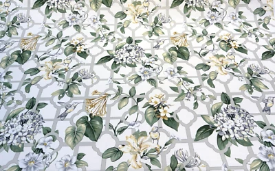 Tela de tapicería para cortinas de jardín verde floral Waverly Treillage por yarda Foto 1 de 4