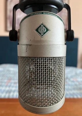 Neumann - BCM 705 - Professional Dynamic Broadcast Microphone - Great Condition - Image 1 of 4