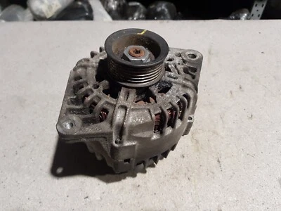 Alternador de gasolina Kia Sportage MK3 2014 1,6 37300-2B600 Foto 1 de 4
