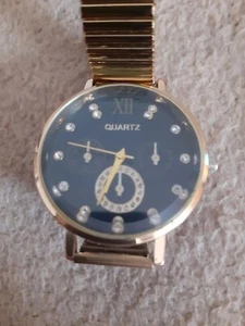 Damen Armbanduhr goldfarben - Bild 1 von 9