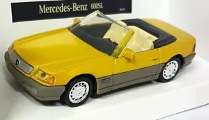 NewRay 1/43 - 8483 Mercedes Benz 600SL Yellow Gold Diecast Model Car - Picture 1 of 3