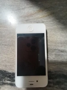 Apple iPhone 4 - 8 GB - White,Still comes on,has it since 2011, read description - Picture 1 of 3