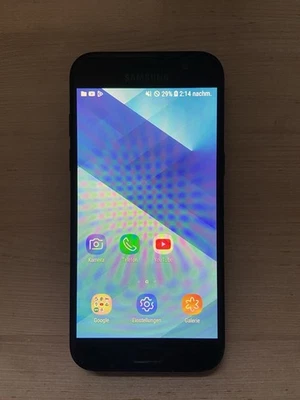 Samsung Galaxy A3 (2017) - 16GB - schwarz (Ohne Simlock) - Bild 1 von 3