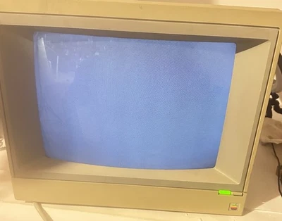 AppleColor Composite Monitor IIe 🔍  - Image 1 of 4