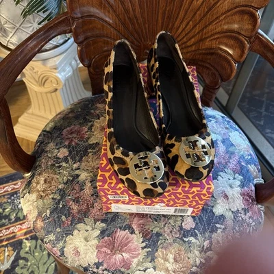 Zapatos de salón Tory Burch para mujer, pelo de becerro leopardo Amy tacón bloque talla 8,5 Foto 1 de 4