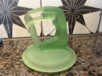 Tarro en polvo de vidrio de uranio verde Rapunzel vintage Art Deco Dermay Inc SOLO TAPA Foto 1 de 4