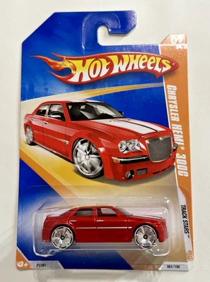 Chrysler Hemi 300C 61/190 2008 Hot Wheels Track Stars rojo envío rápido Foto 1 de 2