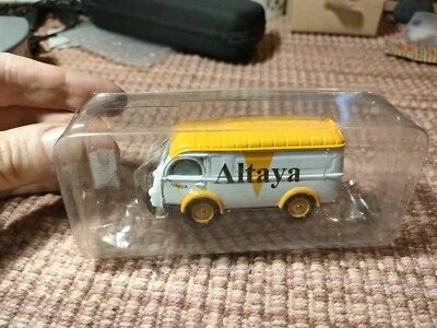 Corgi Renault 1,000 Kg - Immagine 1 di 4