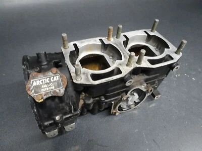 Arctic Cat 1993-94 cárter motor OEM 3004-953 ZR 440 Foto 1 de 4