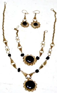 Peruvian Women Jewelry Bracelet Necklace and Earrings Set Collectible Black NEW - Picture 1 of 2