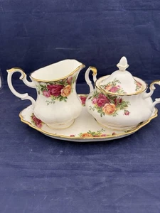 Royal Albert China OLD COUNTRY ROSES Milchkännchen, Zuckerdose mit Deckel & Tablett - ENGLAND - Bild 1 von 7