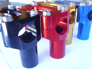 RISER LENKER FARBE ALUMINIUM FÜR DUCATI HYPERMOTARD AUS VOLLER CNC - Bild 1 von 2
